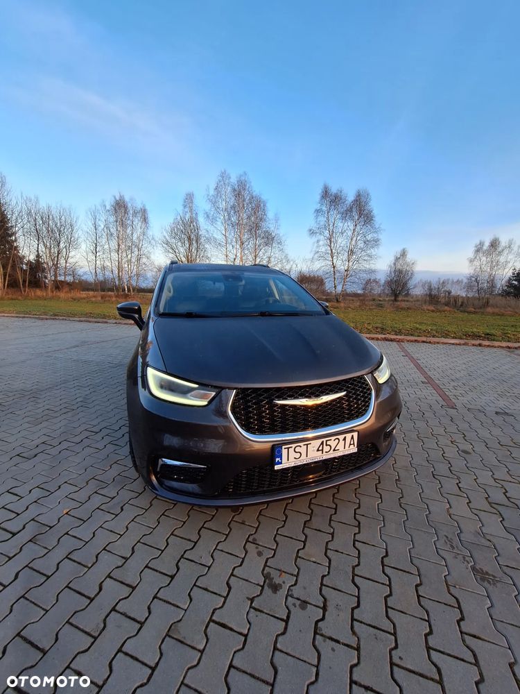 Chrysler Pacifica - 3