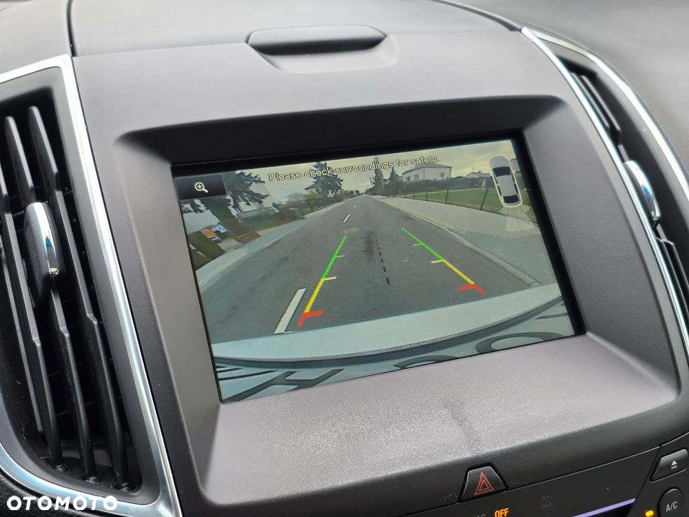 Ford Edge 3.5 SE - 36