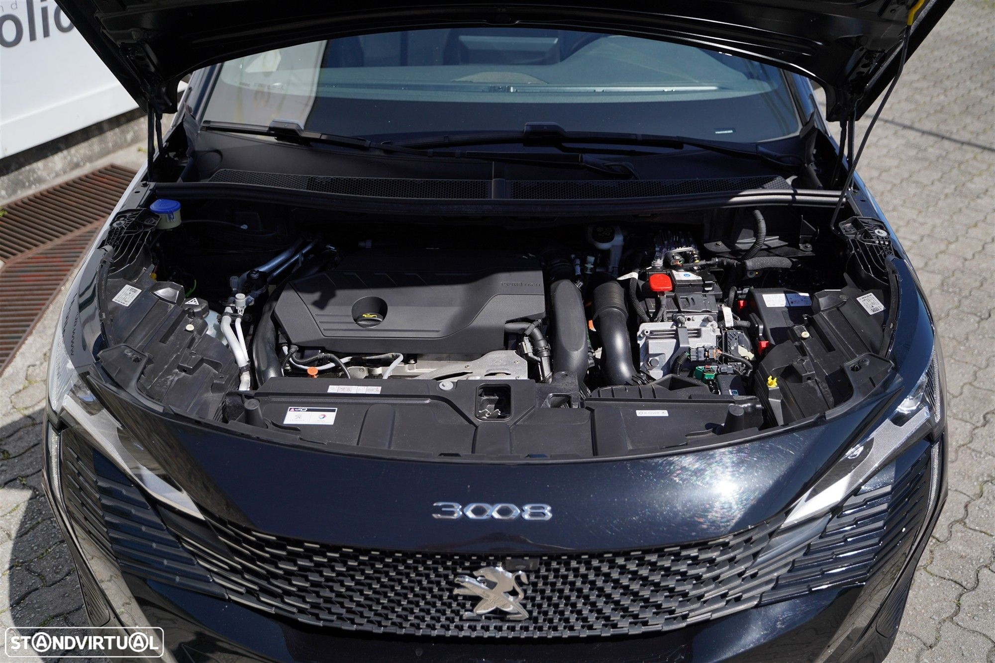 Peugeot 3008 1.6 Hybrid GT Pack e-EAT8 - 40