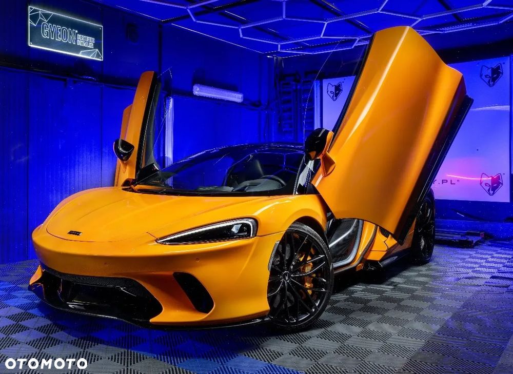 McLaren GT - 13
