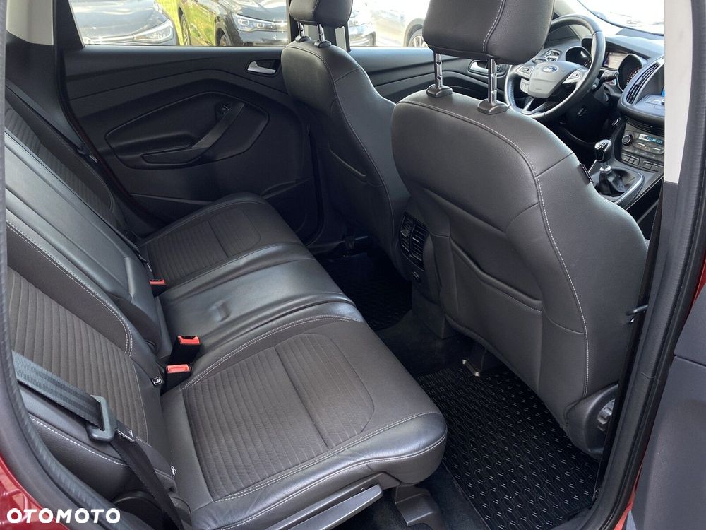 Ford Kuga 1.5 EcoBoost FWD Titanium - 29