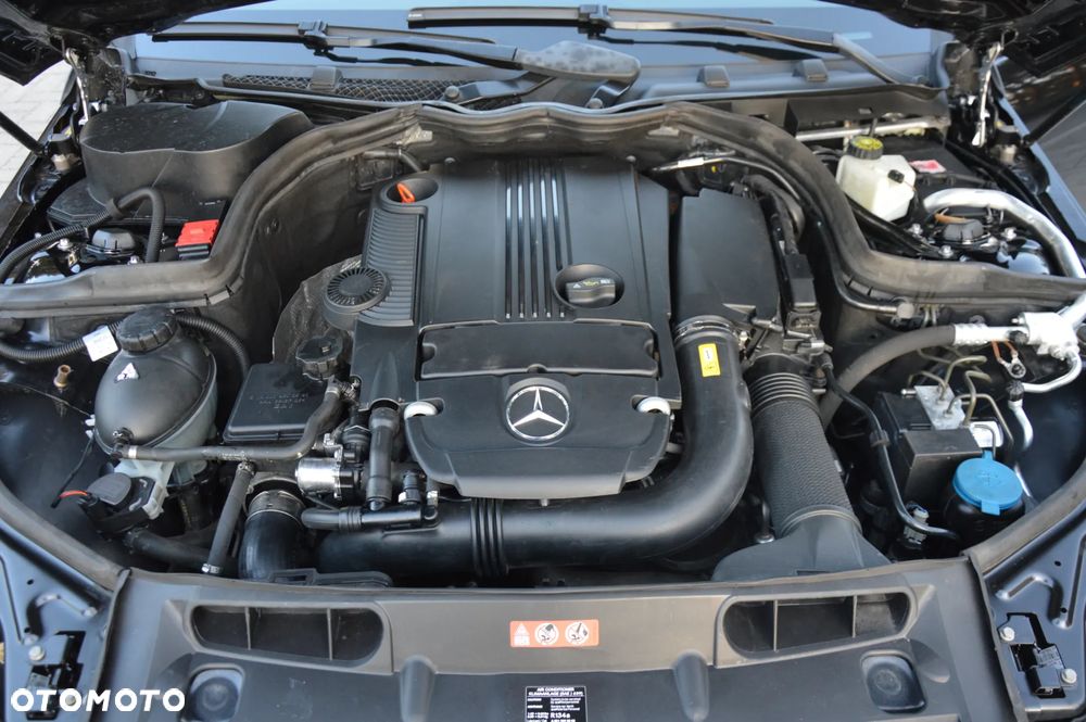 Mercedes-Benz Klasa C 180 BlueEFFICIENCY - 19