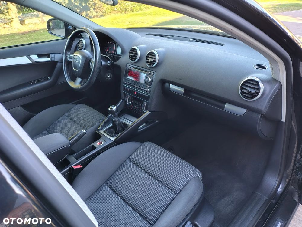 Audi A3 Sportback 2.0 TDI Ambition - 9