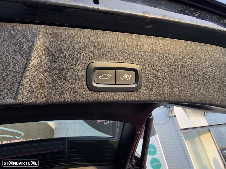 Volvo XC 40 1.5 T4 PHEV Core - 22
