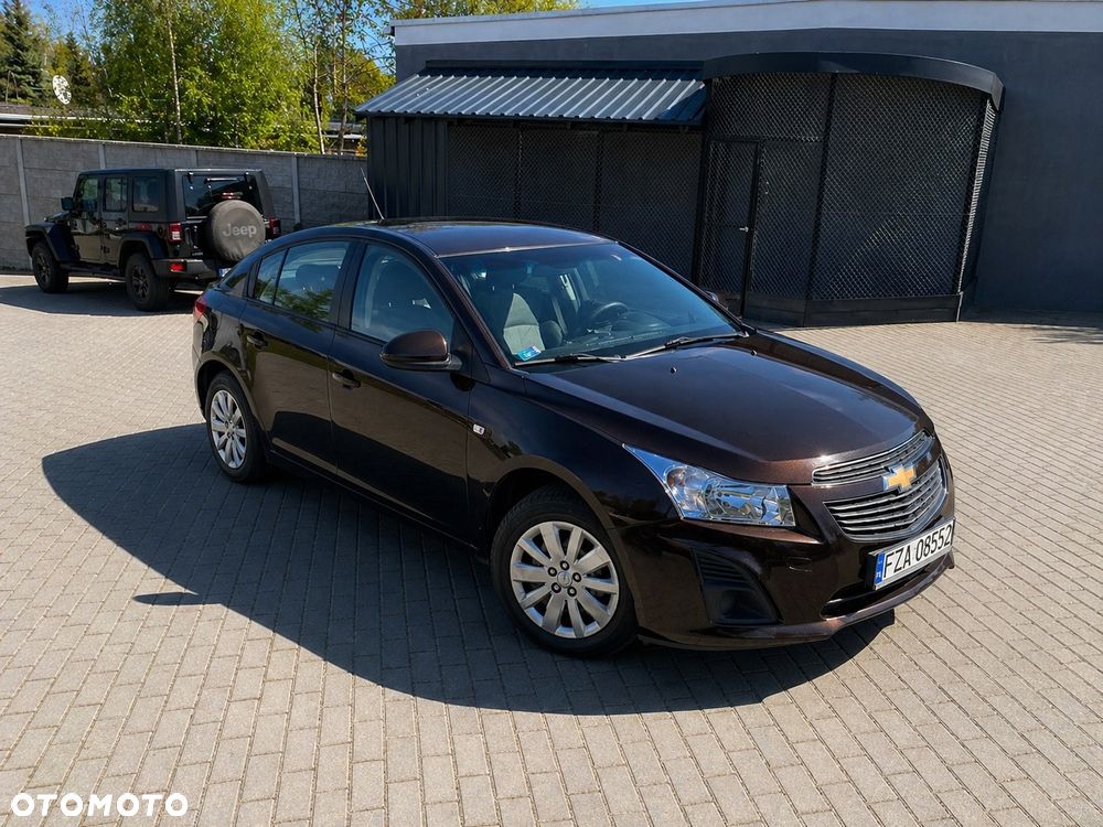 Chevrolet Cruze 1.6 LS+ - 7
