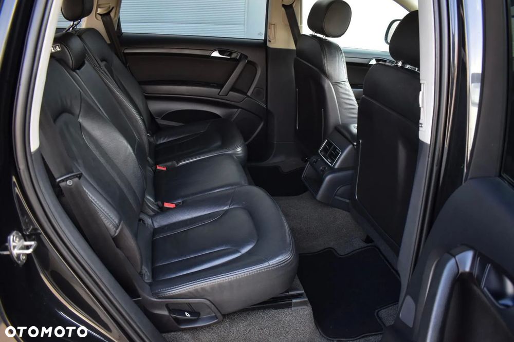 Audi Q7 - 10