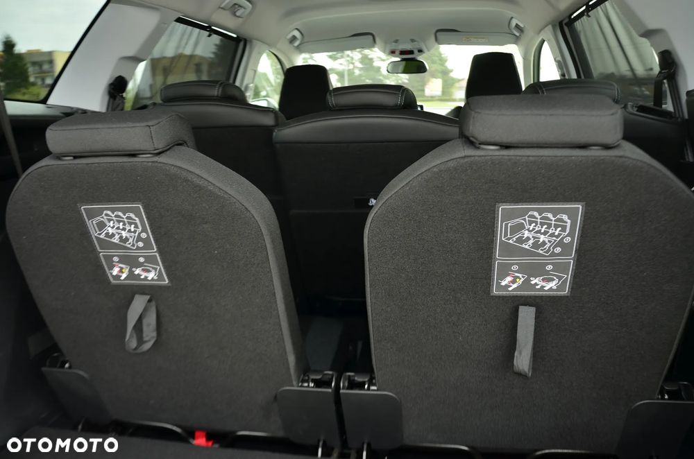 Peugeot 5008 BlueHDi 130 EAT8 Allure - 31