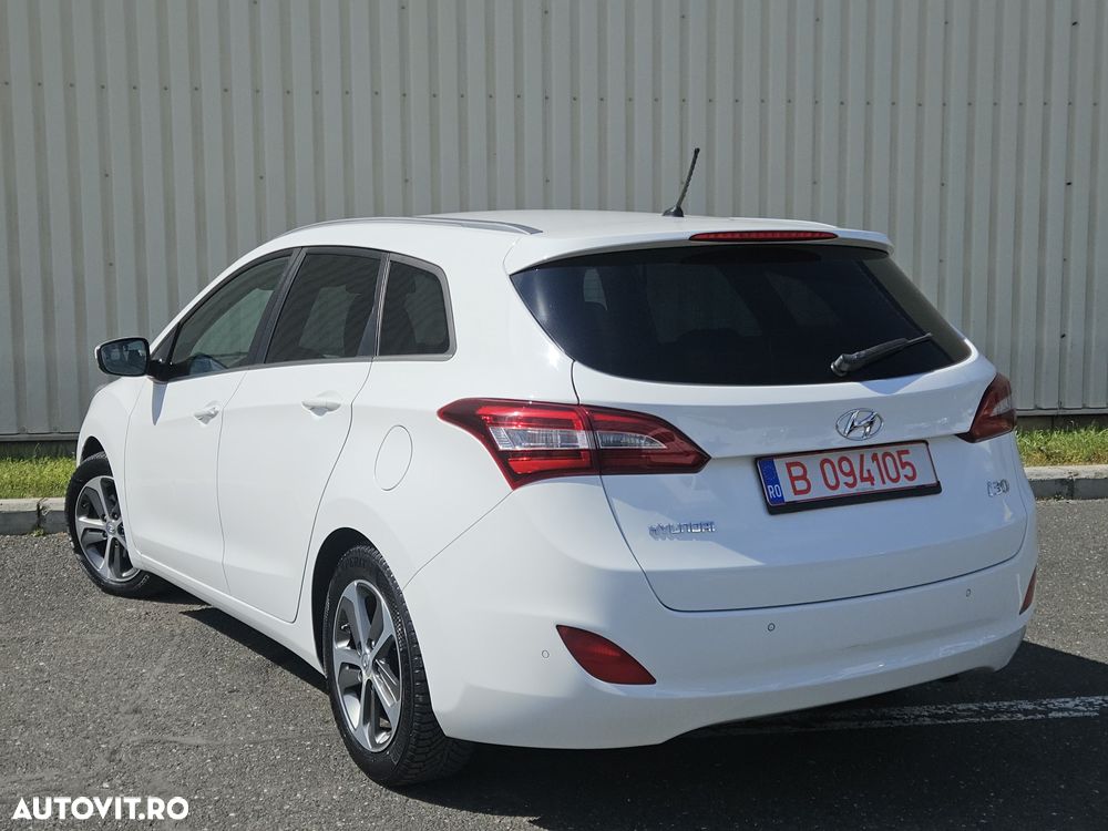Hyundai i30 1.6 CRDI Premium - 27