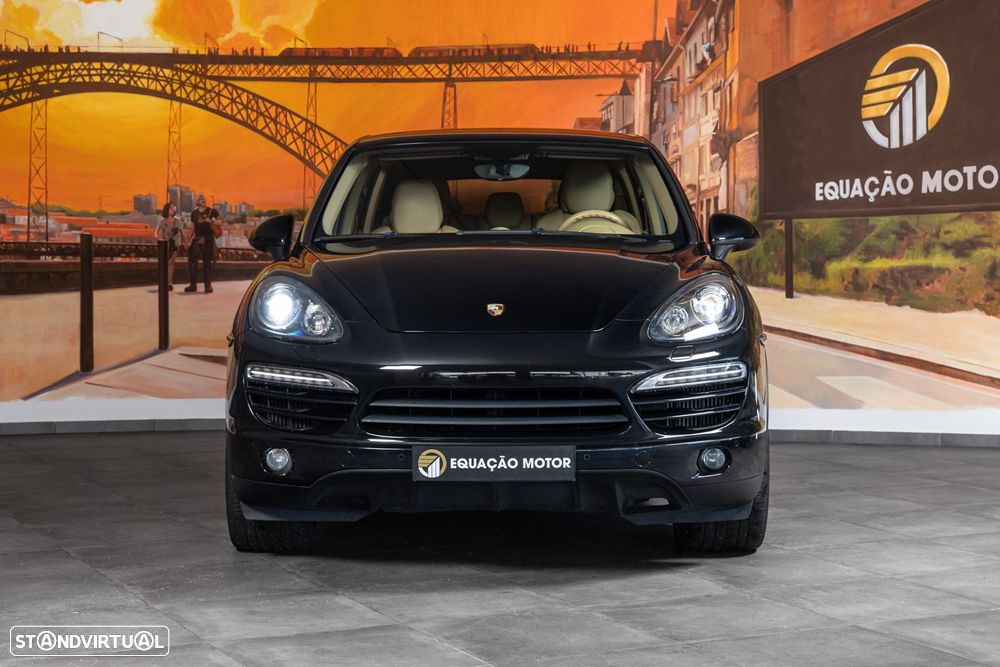 Porsche Cayenne - 2