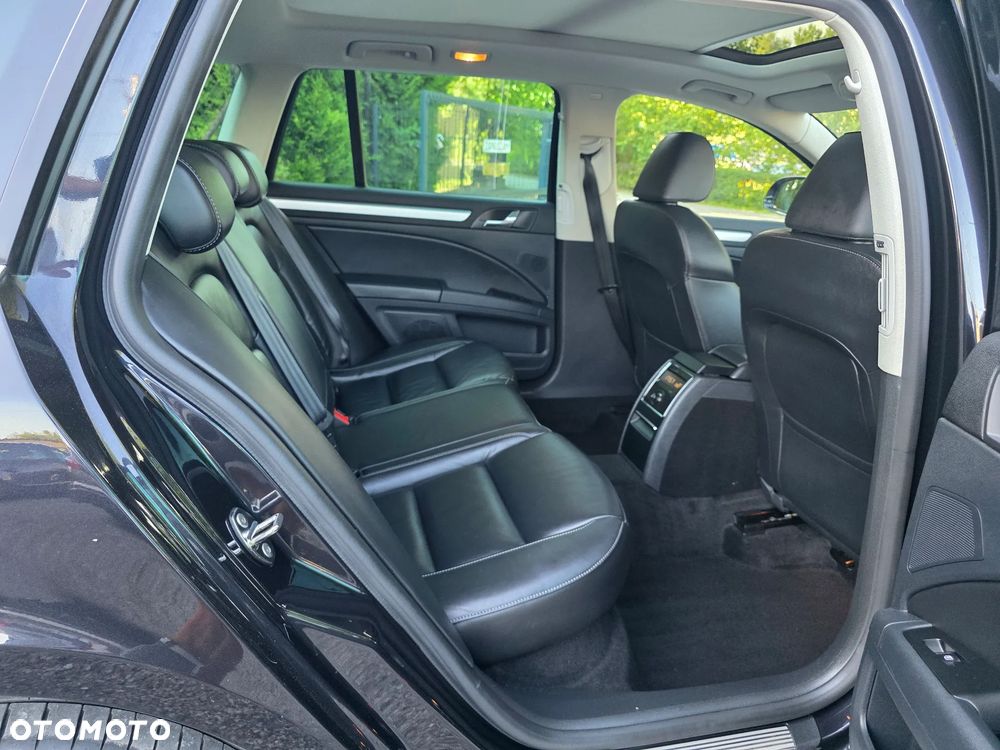 Skoda Superb 2.0 TDI Exclusive - 14