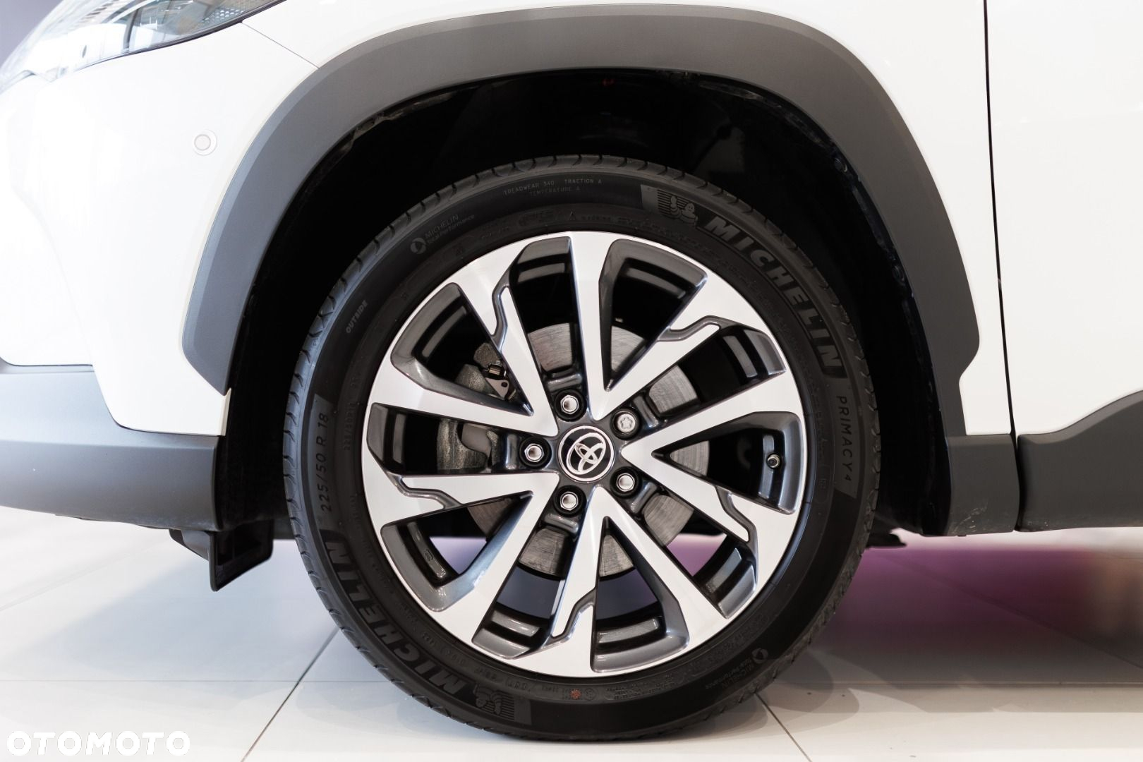 Toyota Corolla Cross - 12