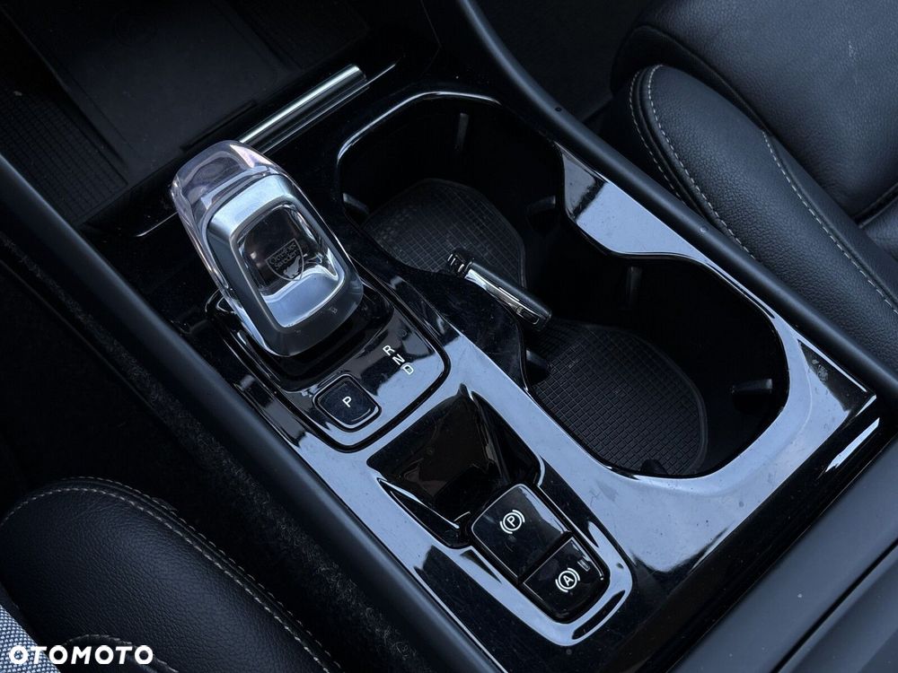 Volvo XC 40 T3 Inscription - 12