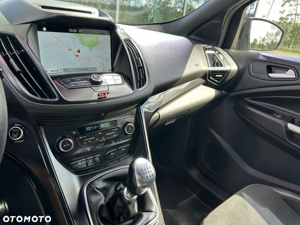 Ford Kuga 2.0 TDCi 4x2 ST-Line - 23