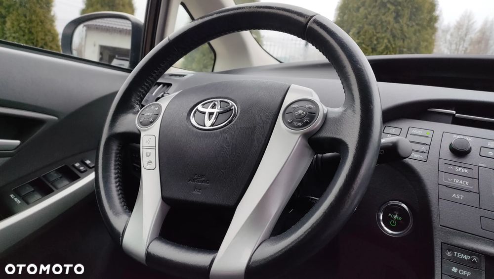 Toyota Prius (Hybrid) Comfort - 9