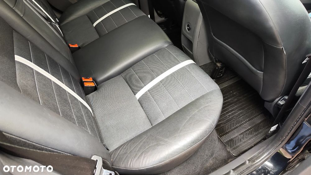 Ford Kuga 2.0 TDCi 4WD Titanium - 25