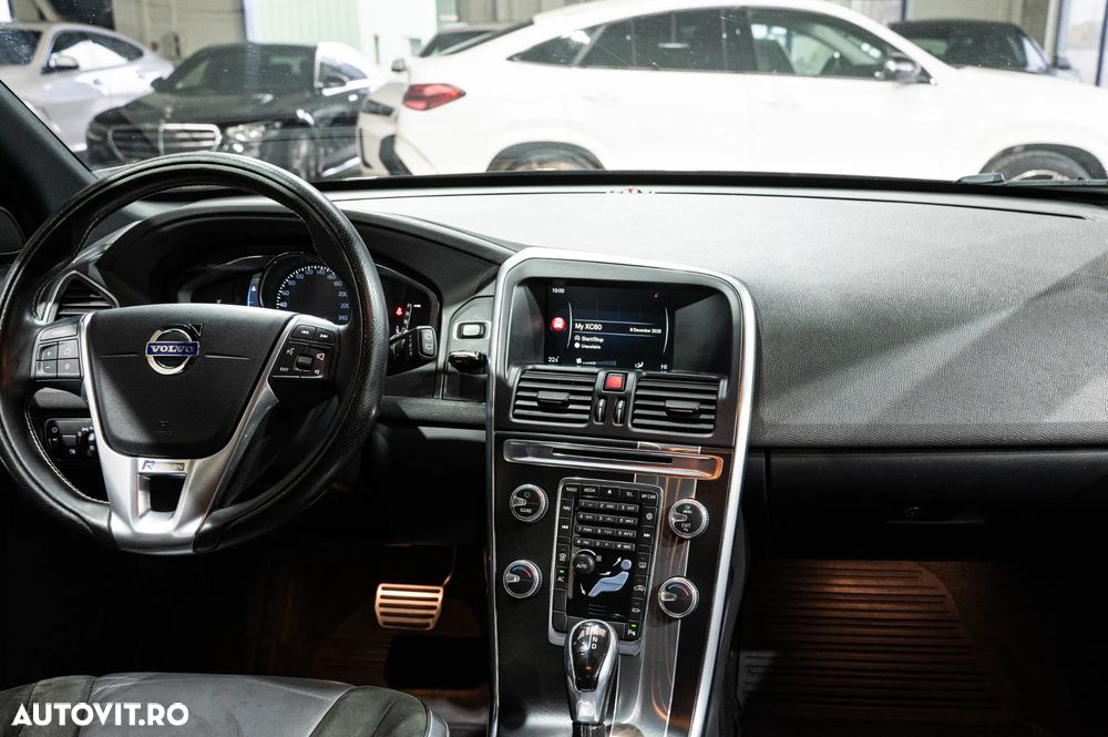 Volvo XC 60 D4 VEA Start-Stop R-Design - 26