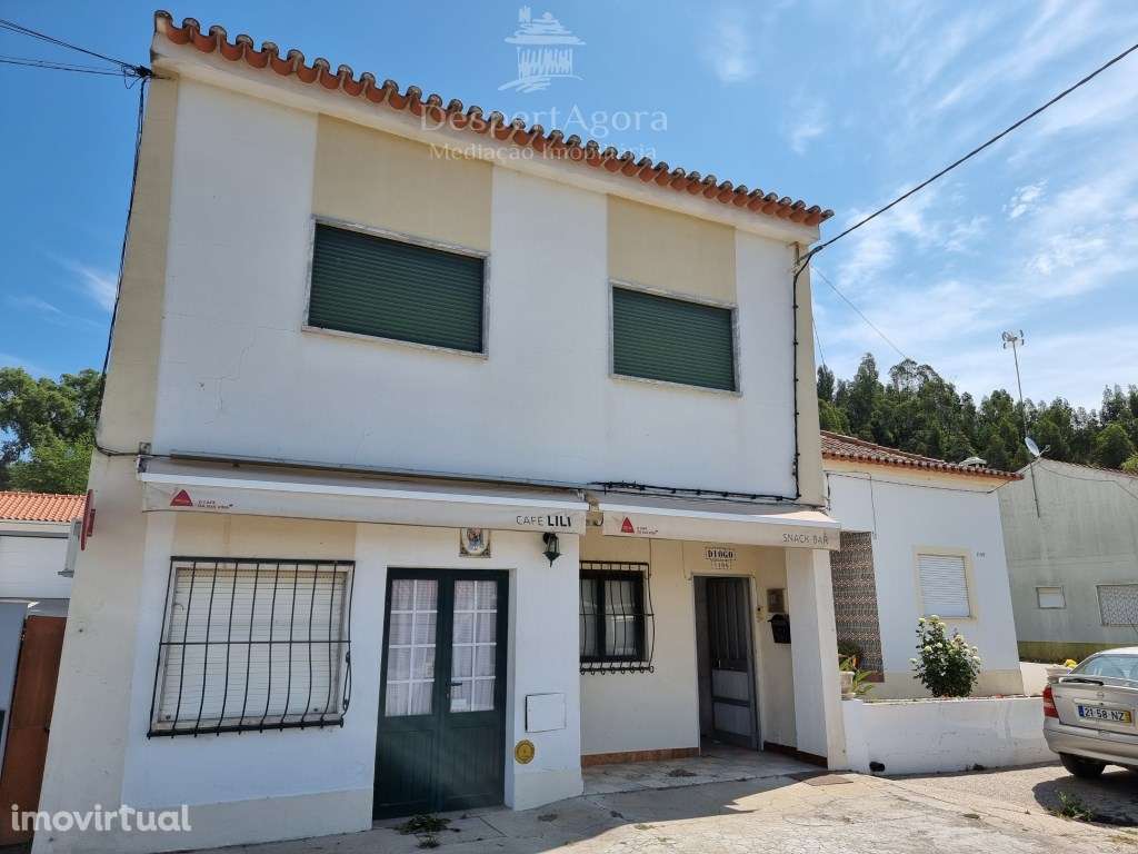 Baixa de Preço-Moradia com espaço comercial, anexos e terreno - Grande imagem: 2/25