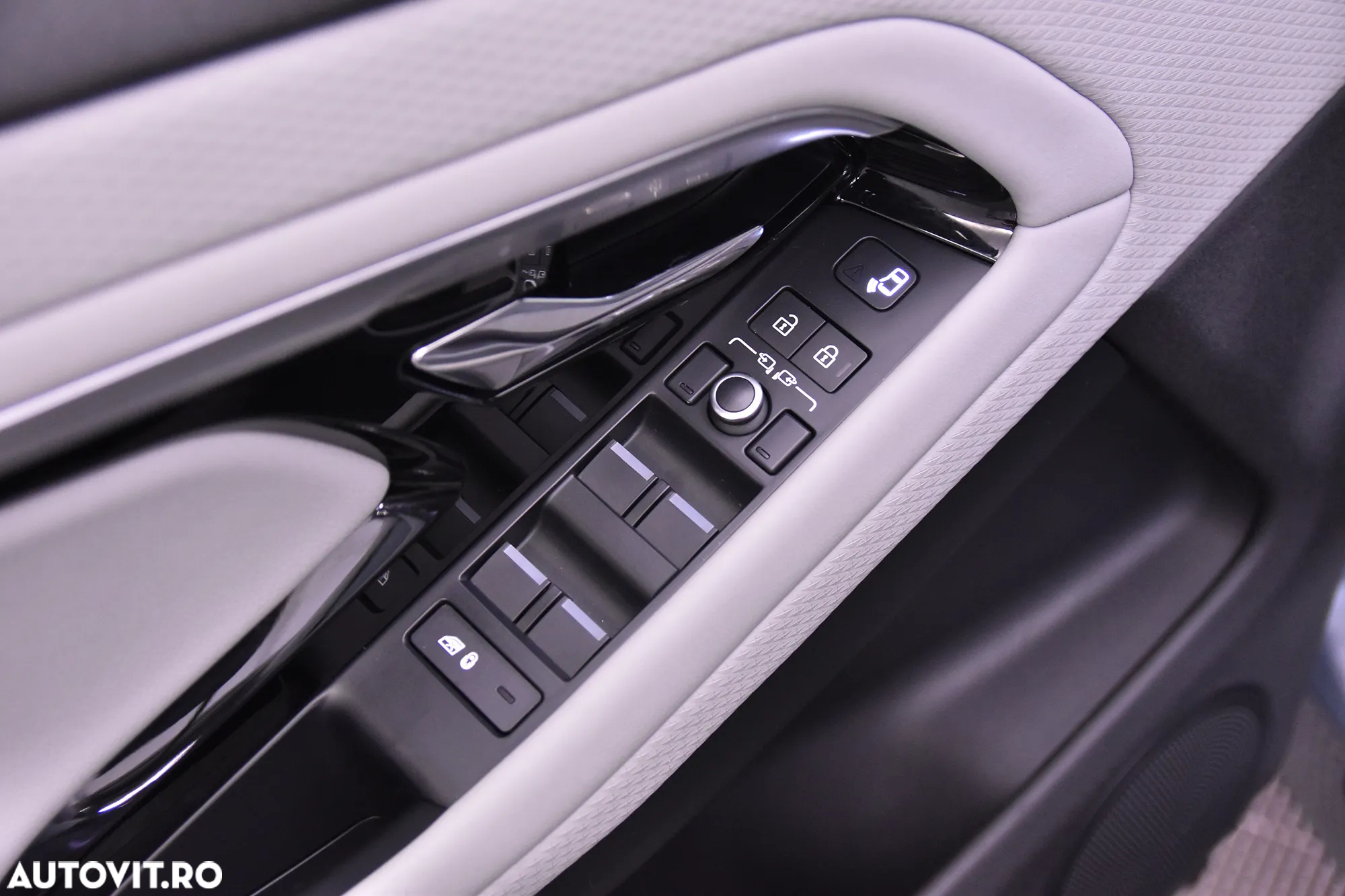Land Rover Range Rover Evoque - 13