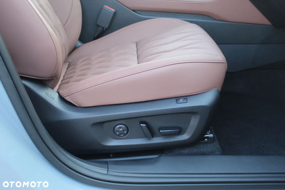 Mitsubishi Outlander Instyle Plus - 10