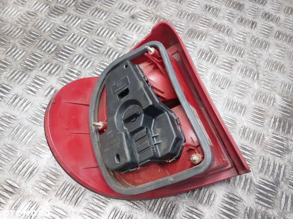 LAMPA PRAWY TYŁ VOLKSWAGEN SHARAN MK1 HELLA - 4
