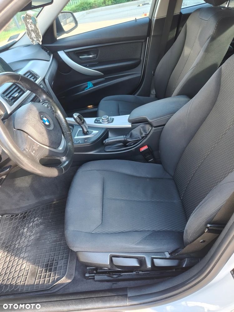 BMW Seria 3 - 11