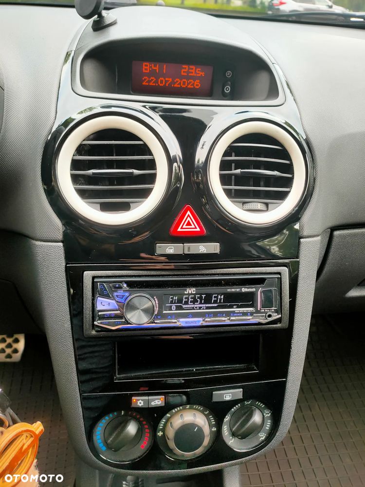 Opel Corsa - 15