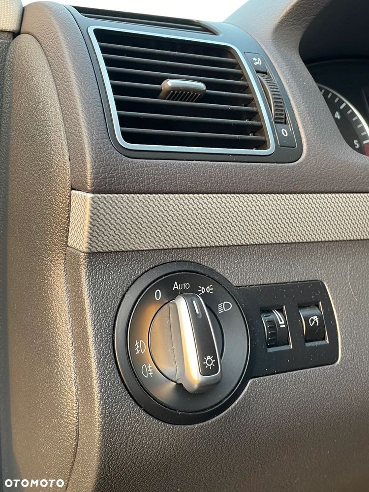 Volkswagen Touran 2.0 TDI DPF DSG MATCH - 31