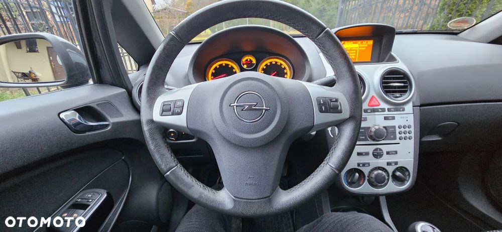 Opel Corsa 1.4 16V Color Edition - 13