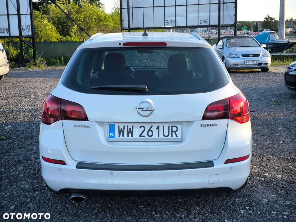 Opel Astra 1.6 T Cosmo - 7