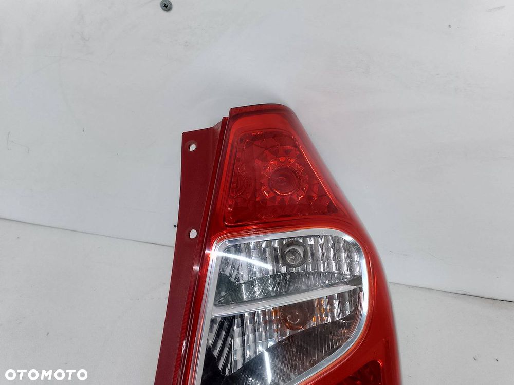 LAMPA TYLNA PRAWA HYUNDAI I10 FL I 92402-0X110 HATCHBACK - 3