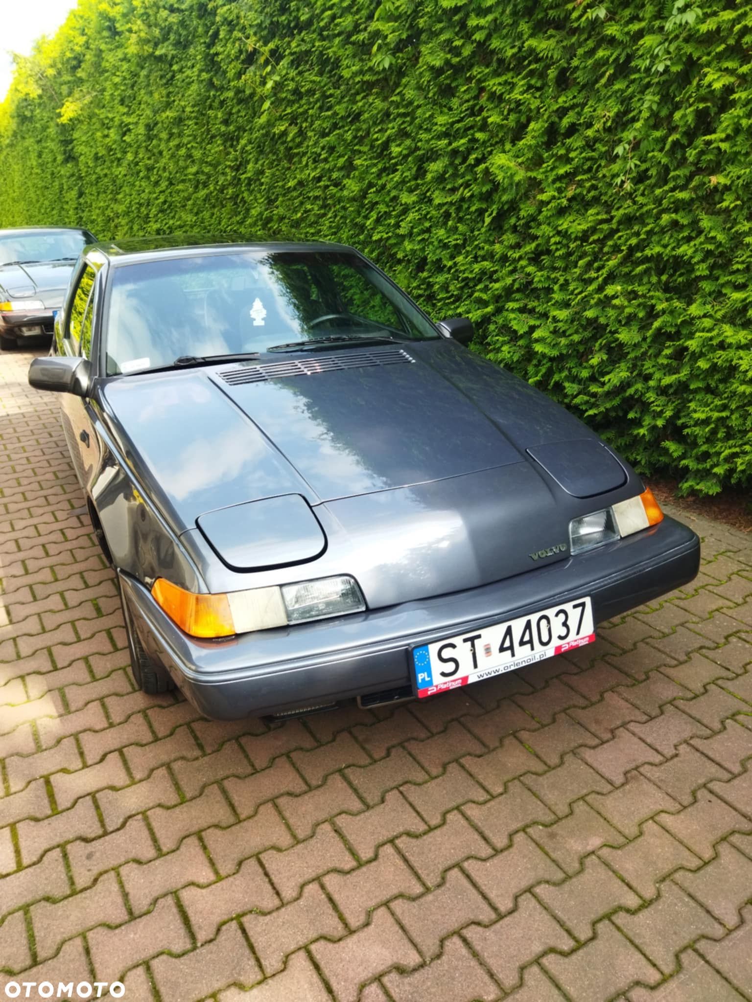 Volvo Seria 400 - 1