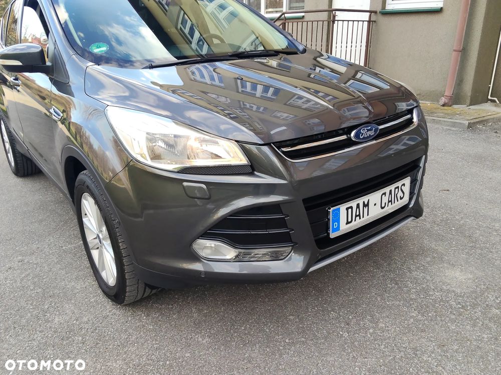 Ford Kuga 2.0 TDCi 4x4 Titanium - 6