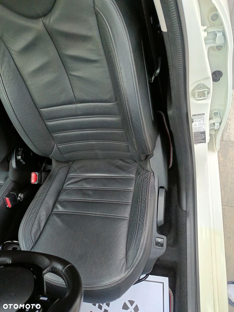 Peugeot 108 - 32