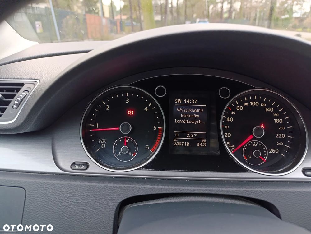 Volkswagen Passat 2.0 TDI Comfortline - 7