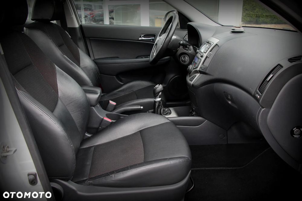 Hyundai i30 i30cw 1.6 CRDi Edition Plus - 16
