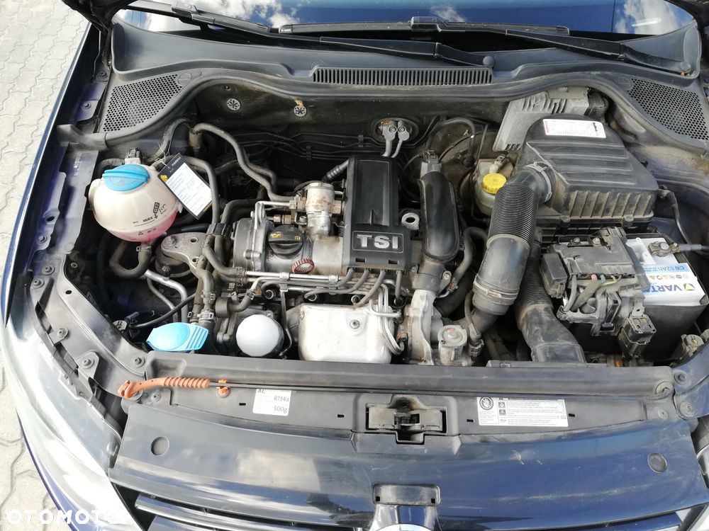 Volkswagen Polo 1.2 TSI MATCH - 16