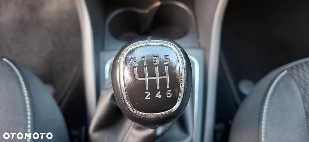 Skoda RAPID 1.2 TSI Ambition - 11