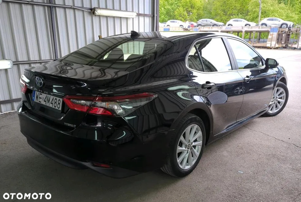 Toyota Camry 2.5 Hybrid Comfort CVT - 3
