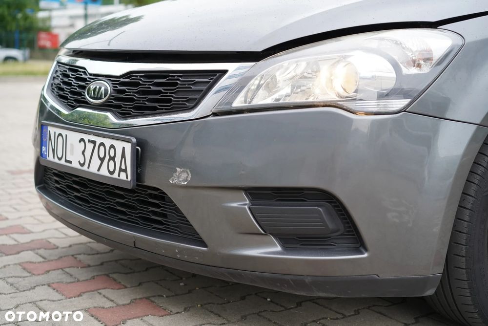 Kia Ceed 1.4 CVVT Attract - 17