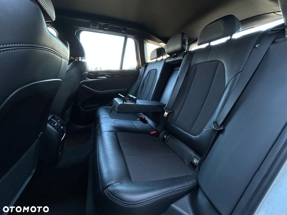 BMW X3 xDrive20i GPF xLine - 19
