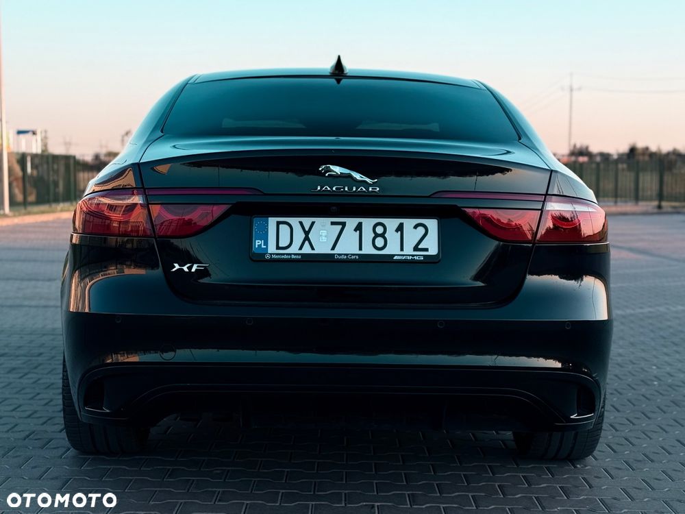 Jaguar XF D200 R-Dynamic SE - 7