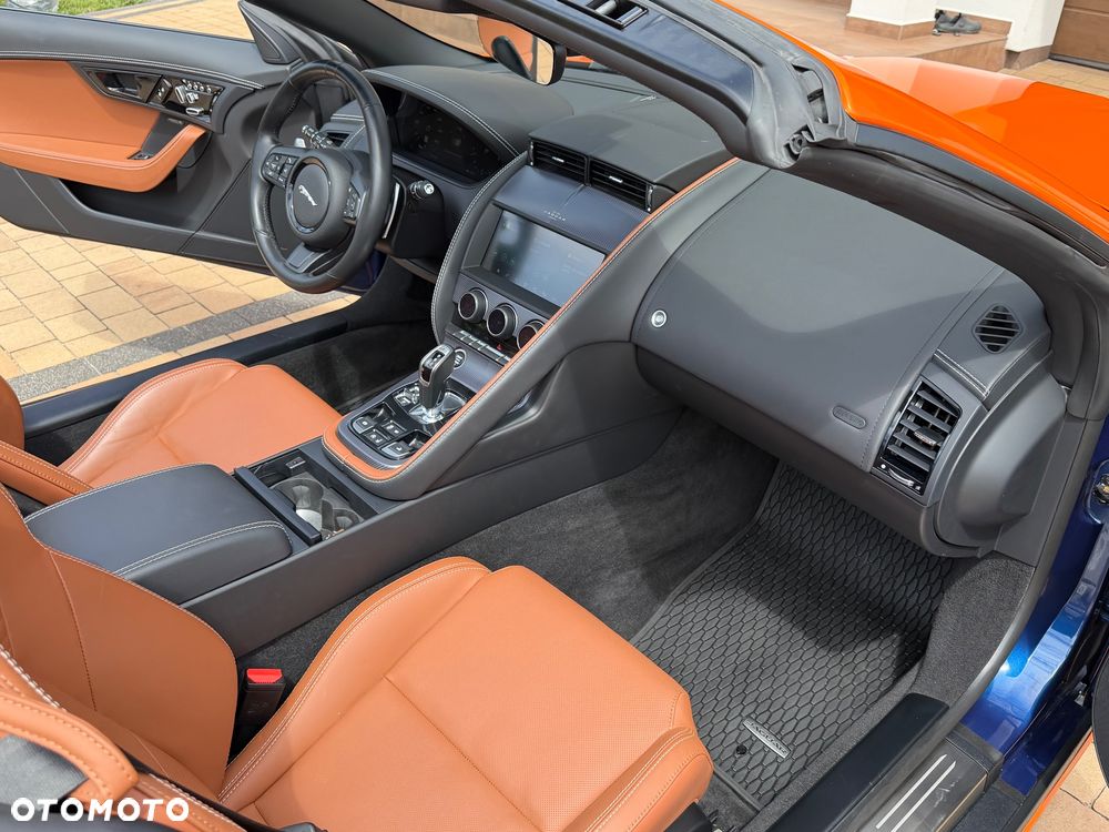Jaguar F-Type P450 AWD R-Dynamic - 21