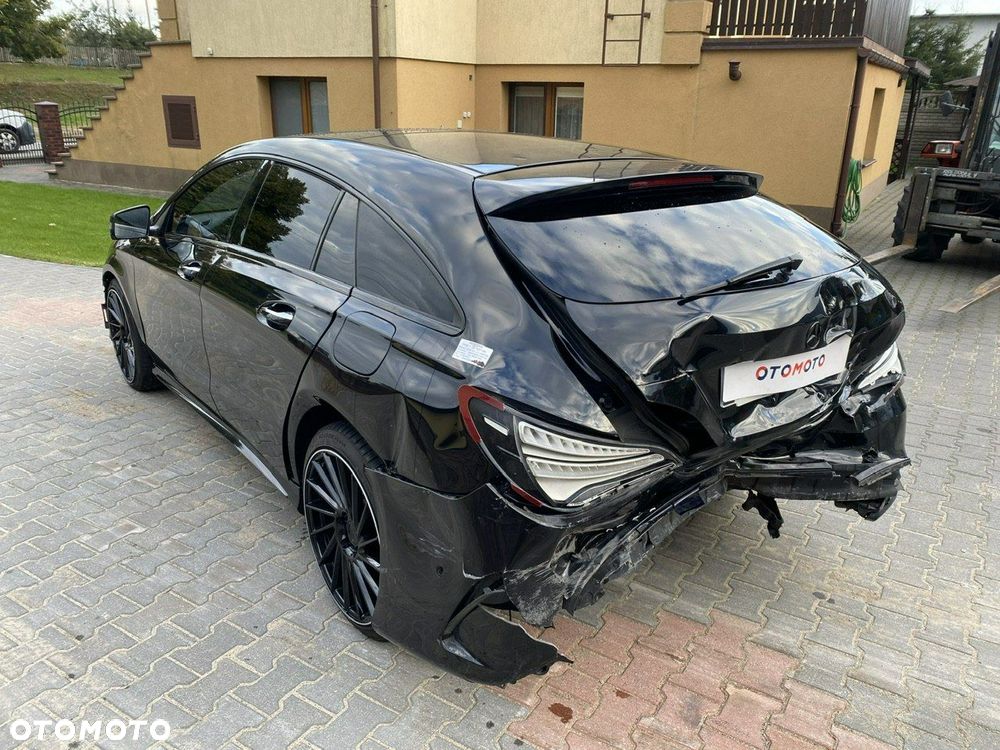 Mercedes-Benz CLA 180 7G-DCT - 5