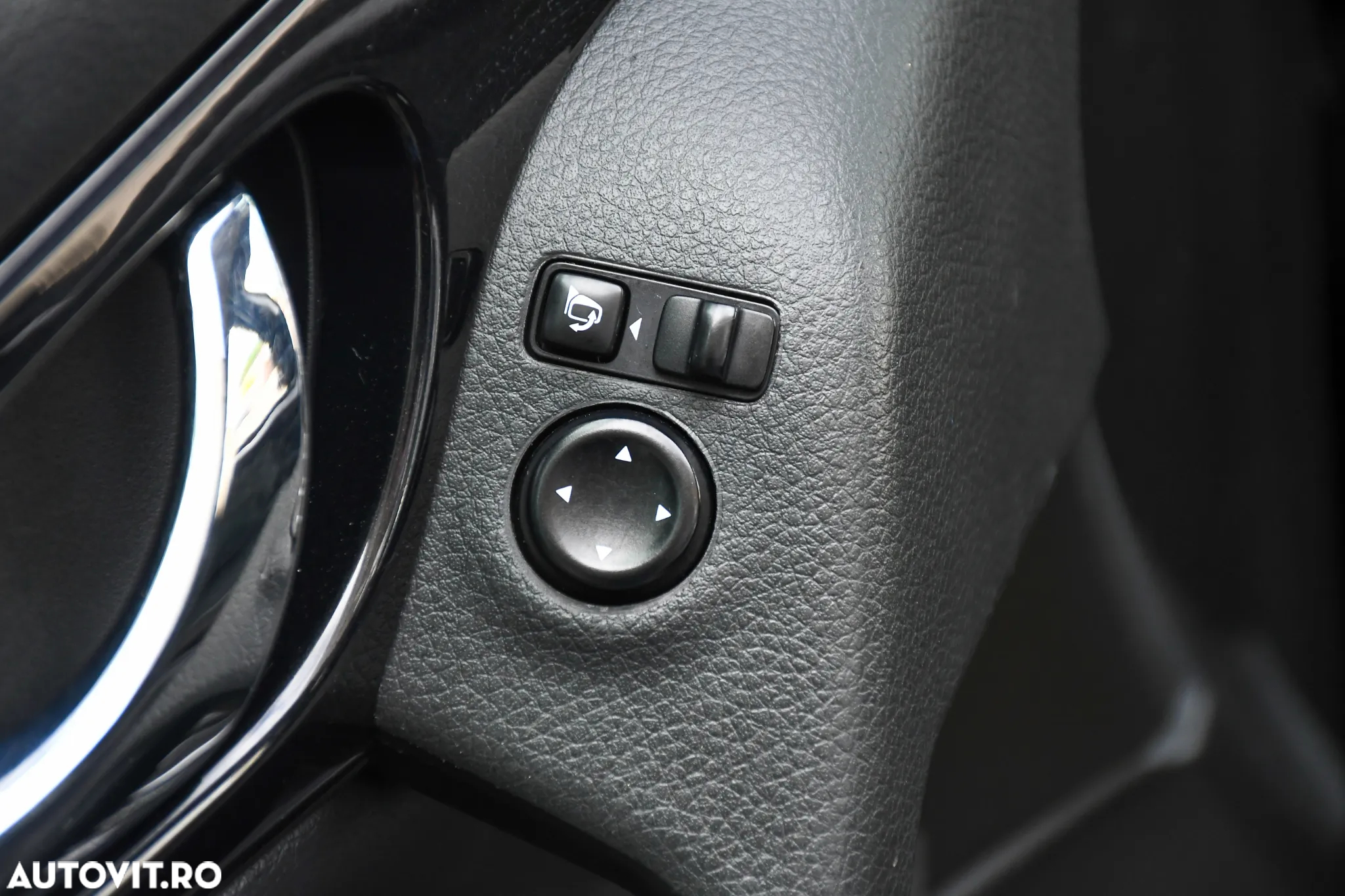 Nissan Qashqai 1.5 DCI N-Connecta - 14