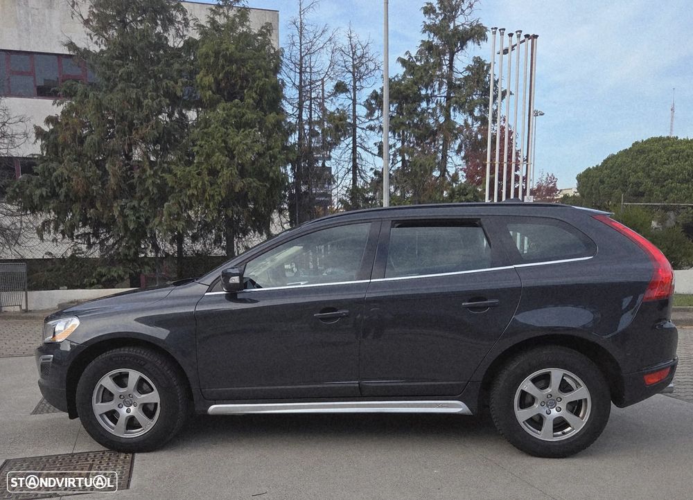 Volvo XC 60 2.0 D3 Drive Momentum Start/Stop - 2