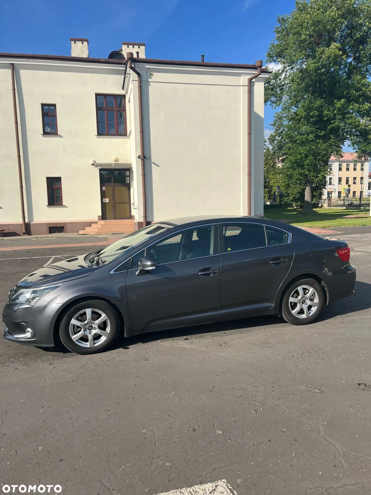 Toyota Avensis 2.0 D-4D Luna - 4