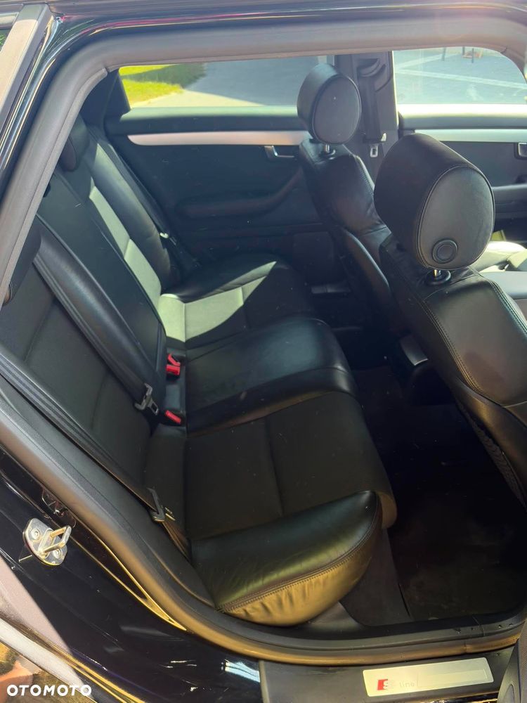 Audi A4 Avant 2.0 TDI DPF - 13