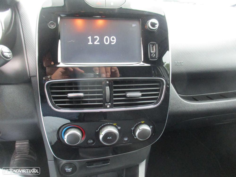 Renault Clio 0.9 TCe Limited Edition - 14