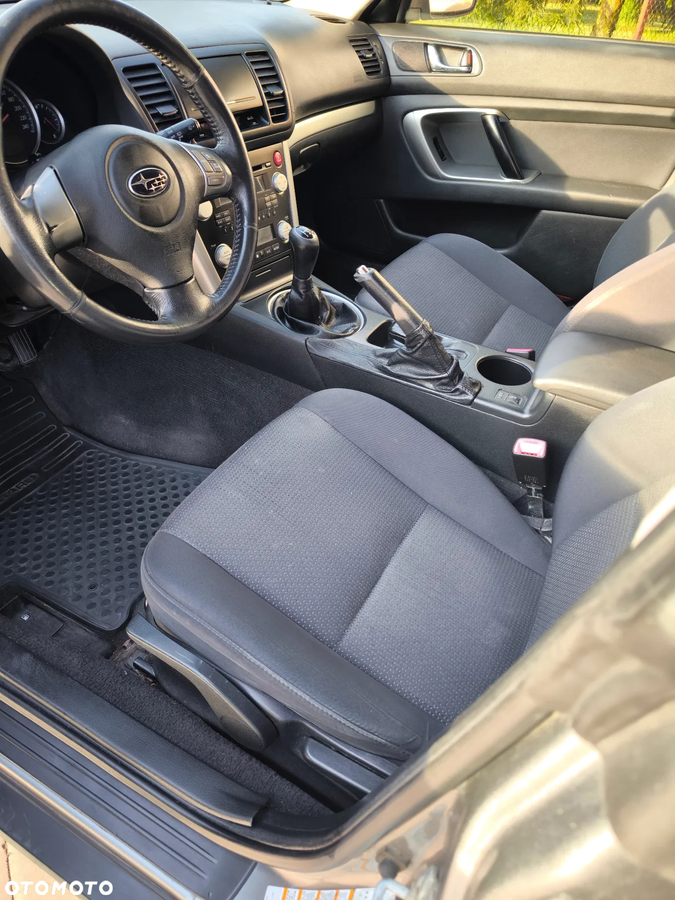 Subaru Outback 2.5 - 8