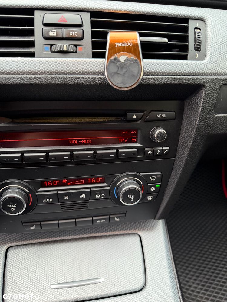 BMW Seria 3 320i - 17